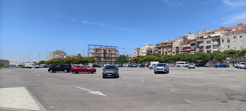 Ample parking next to theNational Police station Alicante (TIE campo de mirra 6) – Foreigners office