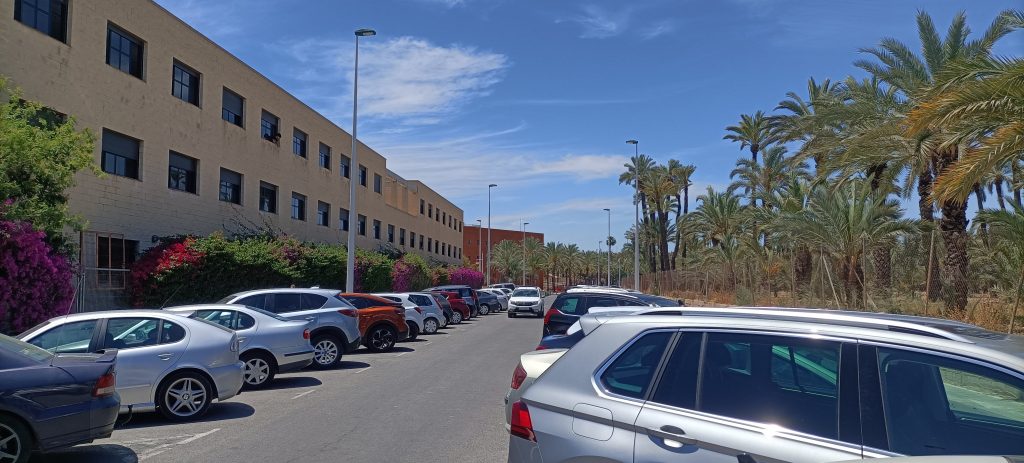 Parking next to the National Police station Elche – Foreigners office